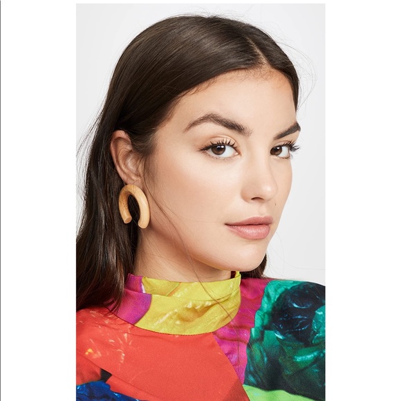 Sophie Monet pine curve earrings - Picture 4 of 4